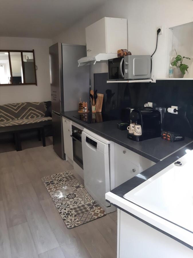 Le Logis Des Templiers Appartement Climatise Régusse Exterior foto