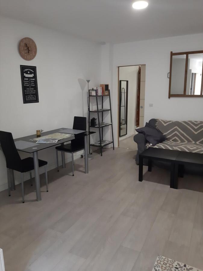 Le Logis Des Templiers Appartement Climatise Régusse Exterior foto